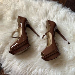 Brian Atwood Fernand Pumps